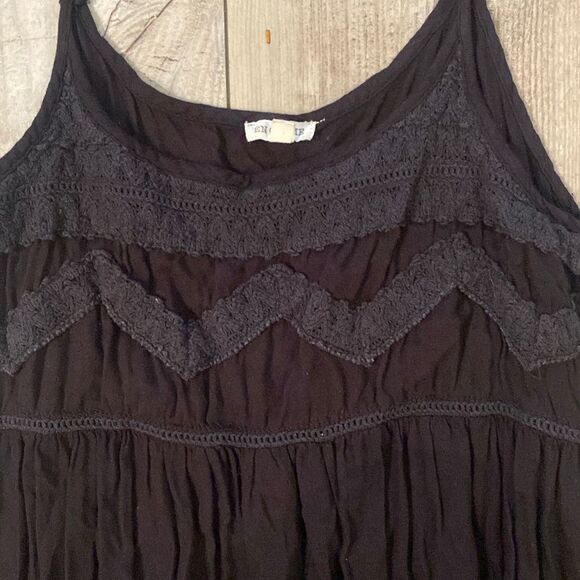 En Crème Size Small Black Speghetti Strap Dress - Picture 3 of 6